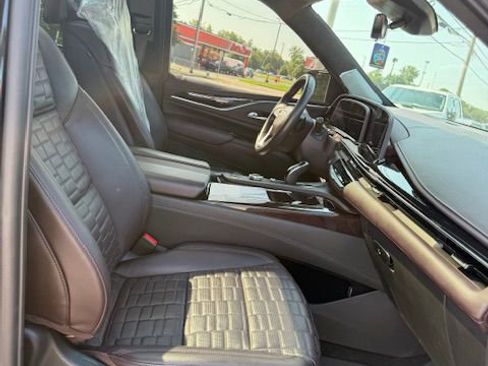 Used 2022 Cadillac Escalade ESV Sport Platinum w/ LPO, ONYX Package image 21