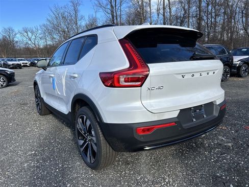 New 2025 Volvo XC40 B5 Plus w/ Protection Package Premier image 6