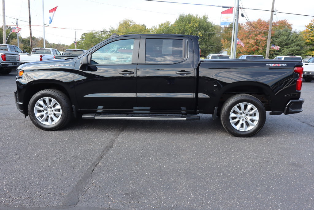 Used 2022 Chevrolet Silverado 1500 Custom w/ Safety Confidence Package AWD/4WD image 22