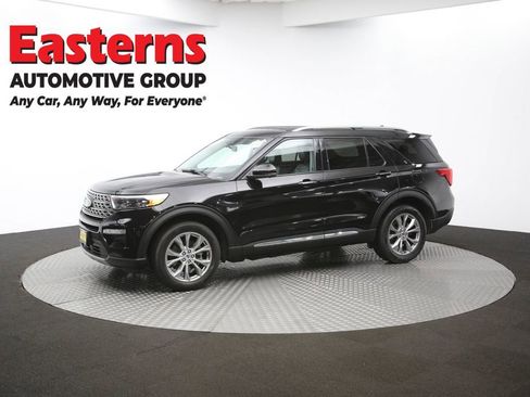 Used 2022 Ford Explorer Limited w/ Equipment Group 301A AWD/4WD image 57