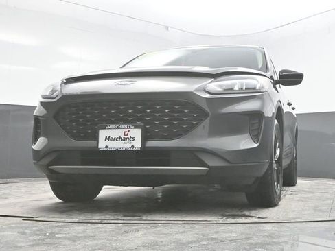 Used 2020 Ford Escape SE Sport image 28