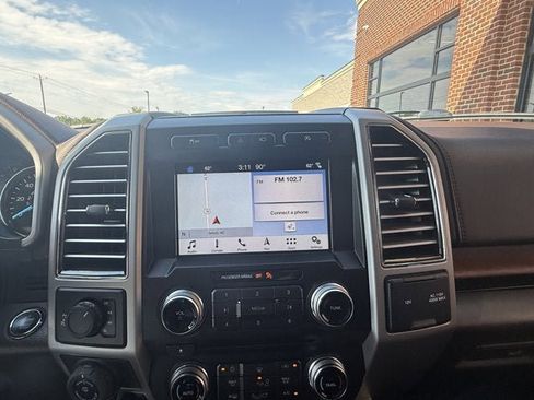 Used 2018 Ford F150 King Ranch w/ Equipment Group 601A Luxury AWD/4WD image 27