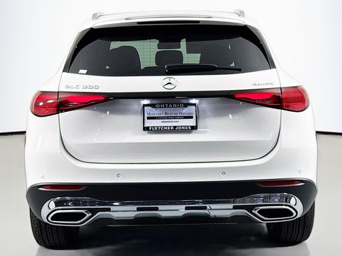 New 2026 Mercedes-Benz GLC 300 4MATIC image 3