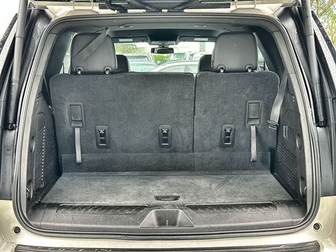 Used 2021 Chevrolet Tahoe LT RWD image 16