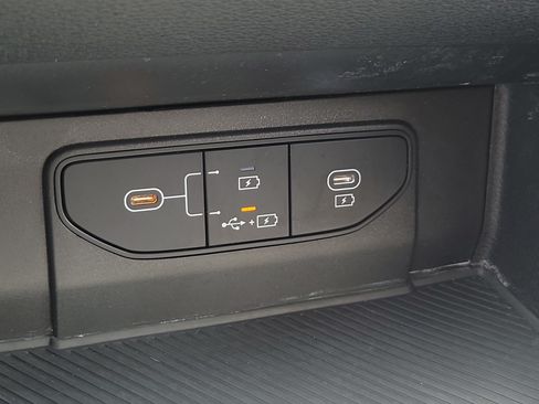 Used 2026 Kia Sportage LX FWD image 11