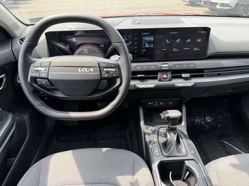Used 2025 Kia K4 EX FWD image 17
