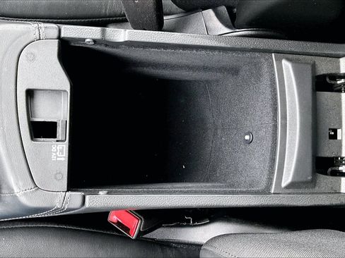 Used 2021 Dodge Durango SXT image 34