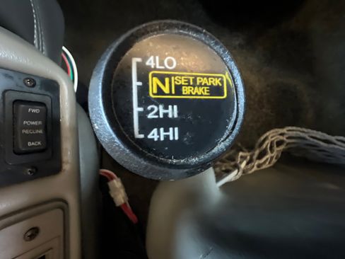 Used 2016 GMC Savana 2500 Extended image 57