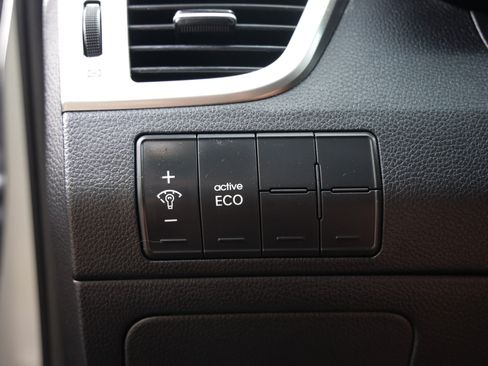 Used 2016 Hyundai Elantra GT FWD image 43
