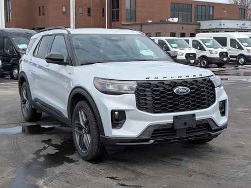 New 2026 Ford Explorer ST-Line image 1