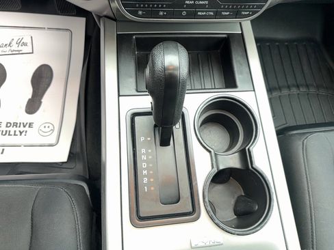 Used 2017 Ford Expedition EL XLT AWD/4WD image 22