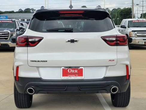 Used 2025 Chevrolet TrailBlazer RS FWD image 6