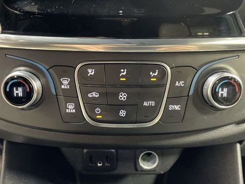 Used 2022 Chevrolet Traverse LS w/ Midnight/Sport Edition image 19