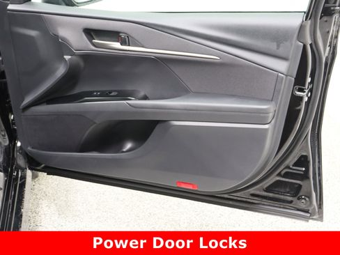 Used 2026 Toyota Camry LE image 34