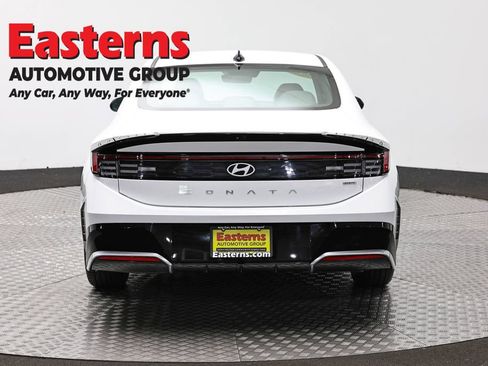 Used 2025 Hyundai Sonata SEL FWD image 6