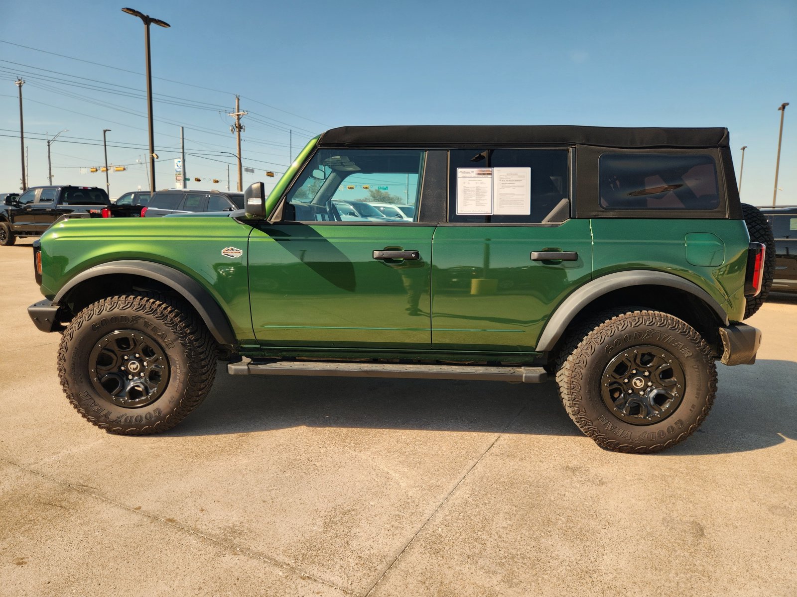 Used 2024 Ford Bronco Wildtrak AWD/4WD image 3