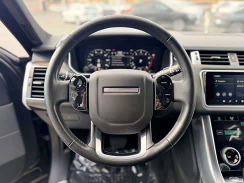Used 2020 Land Rover Range Rover Sport HSE image 29