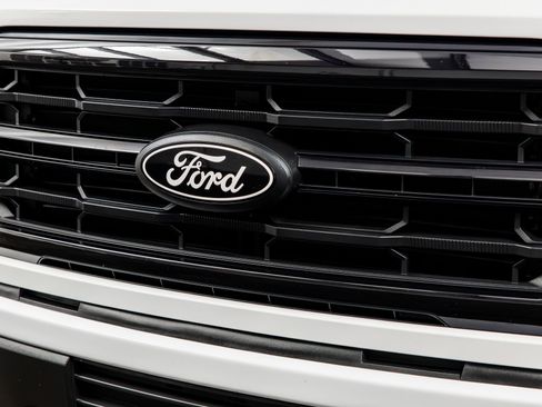 Used 2025 Ford F150 XLT w/ Equipment Group 301A Standard AWD/4WD image 4
