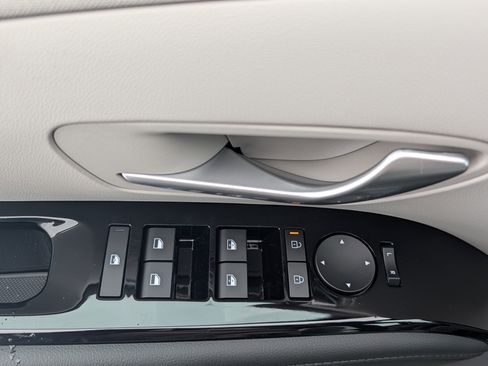 New 2026 Hyundai Tucson Limited image 12