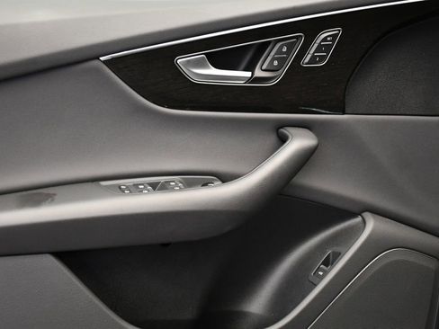 Certified 2024 Audi Q8 Premium w/ Black Optic Package image 32