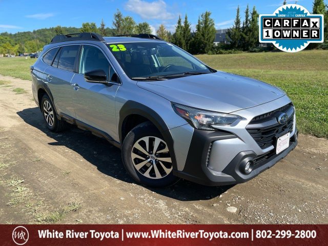 Used 2023 Subaru Outback Premium AWD/4WD image 1
