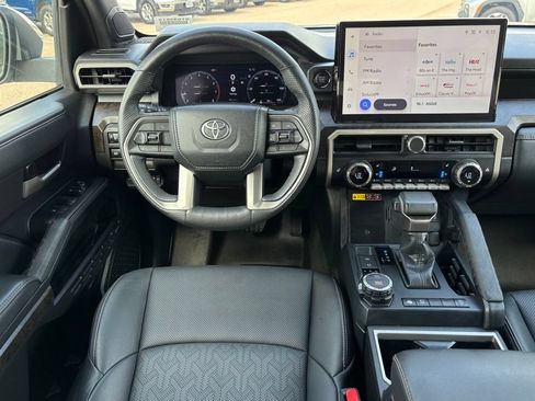 Used 2024 Toyota Tacoma Limited w/ Limited Package (LT) AWD/4WD image 10