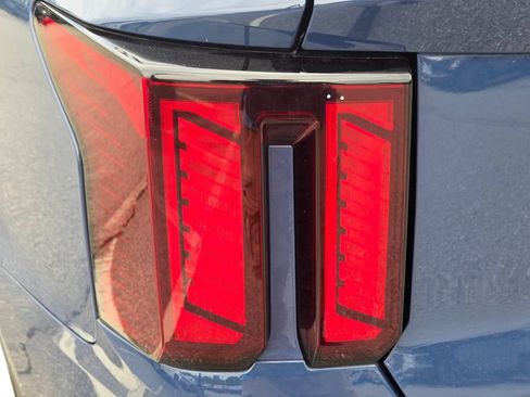 Certified 2025 Kia Sorento S w/ Panoramic Sunroof Package FWD image 11
