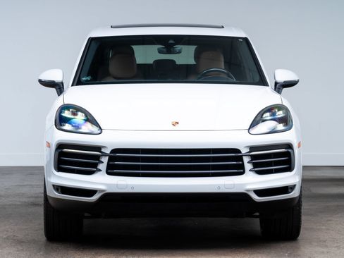 Used 2019 Porsche Cayenne E-Hybrid AWD/4WD image 2