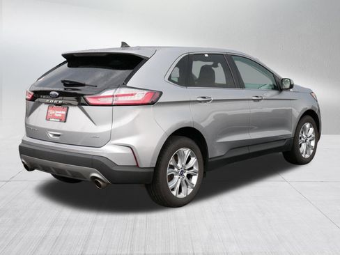 Used 2022 Ford Edge Titanium AWD/4WD image 7