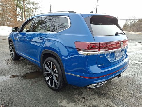 Used 2025 Volkswagen Atlas SEL Premium R-Line image 4