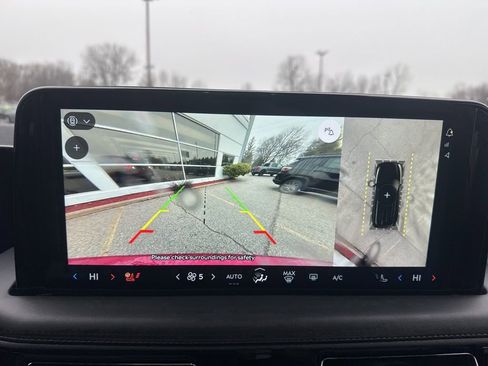 Used 2025 Lincoln Aviator Reserve w/ Equipment Group 201A image 17