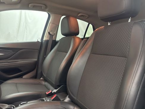 Used 2022 Buick Encore Preferred w/ Safety Package image 14