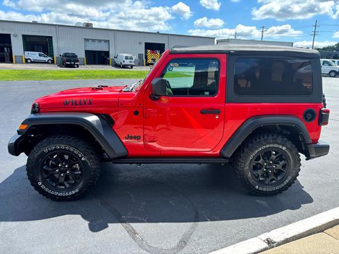 Used 2021 Jeep Wrangler Sport image 6