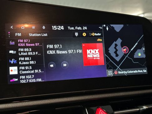 Certified 2023 Kia Niro EX image 26