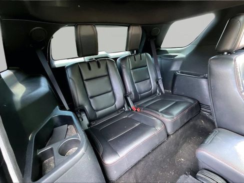 Used 2018 Ford Explorer Sport w/ Equipment Group 401A AWD/4WD image 18