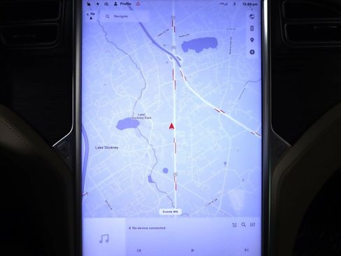 Used 2016 Tesla Model X image 14