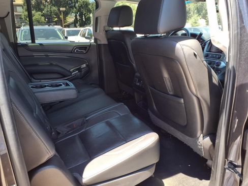 Used 2016 GMC Yukon XL SLT w/ HD Trailering Package RWD image 22