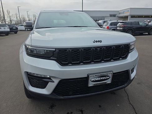 Used 2025 Jeep Grand Cherokee Limited w/ Luxury Tech Group II image 8