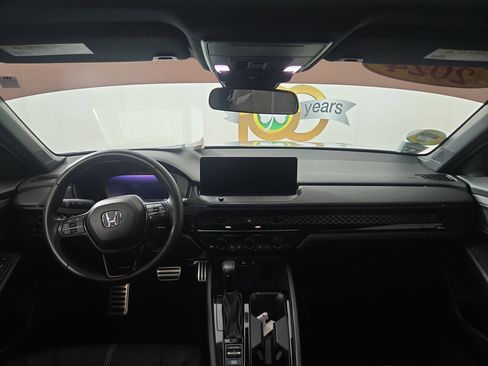 Used 2024 Honda Accord Sport image 14