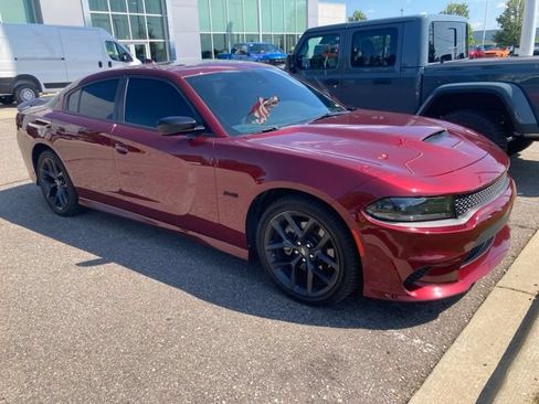 Used 2023 Dodge Charger R/T w/ Blacktop Package RWD image 5
