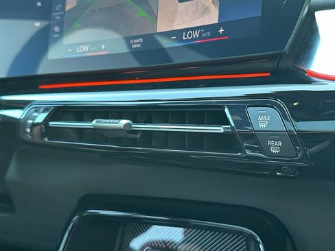 Used 2023 BMW X1 xDrive28i w/ Premium Package image 62