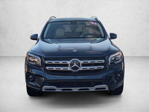 Used 2022 Mercedes-Benz GLB 250 image 2