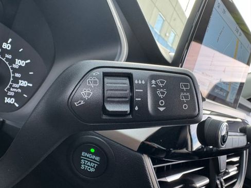 Used 2022 Ford Escape SEL image 10