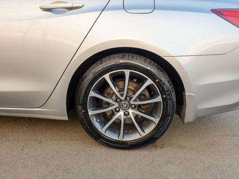 Used 2017 Acura TLX V6 SH-AWD w/ Technology Pkg image 18