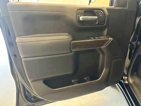 Used 2021 GMC Sierra 1500 SLE w/ X31 Off-Road Package image 32