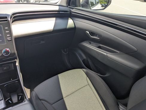 Used 2024 Hyundai Tucson SE image 15