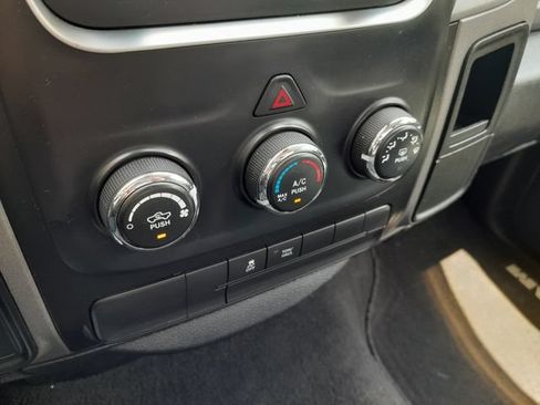 Used 2014 RAM 1500 Express AWD/4WD image 20