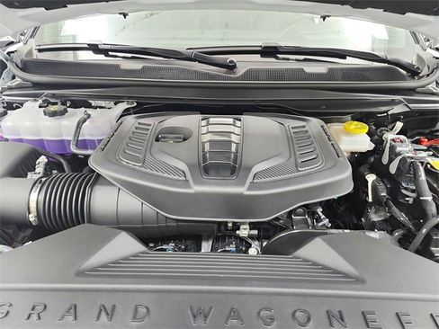 New 2026 Jeep Grand Wagoneer Summit image 17