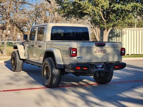 Used 2020 Jeep Gladiator Mojave image 3