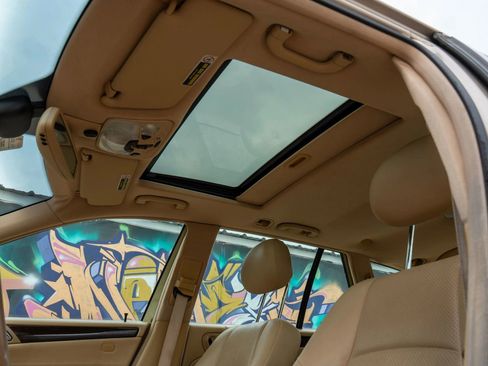 Used 2002 Mercedes-Benz C 320 Wagon image 23